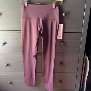 Lululemon Wunder Under Legging, Size 8